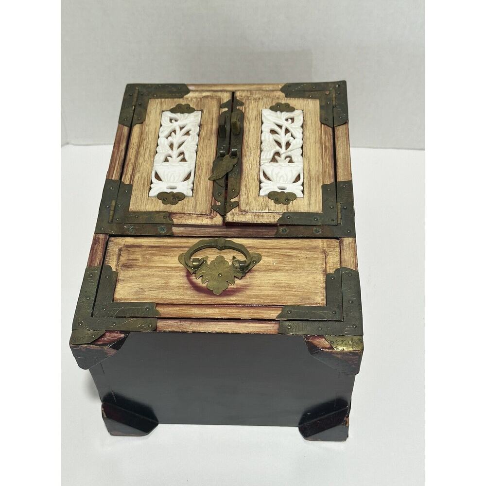 Chinese Wood Brass‎ antique Jewellery Cabinet carved jade box chest gorgeous! - Picture 11 of 11